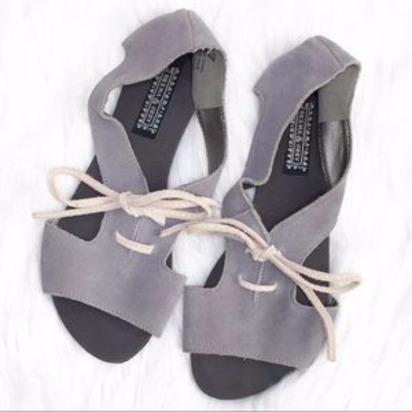 Deena & Ozzy Gray Tie Sandals - Picture 1 of 6